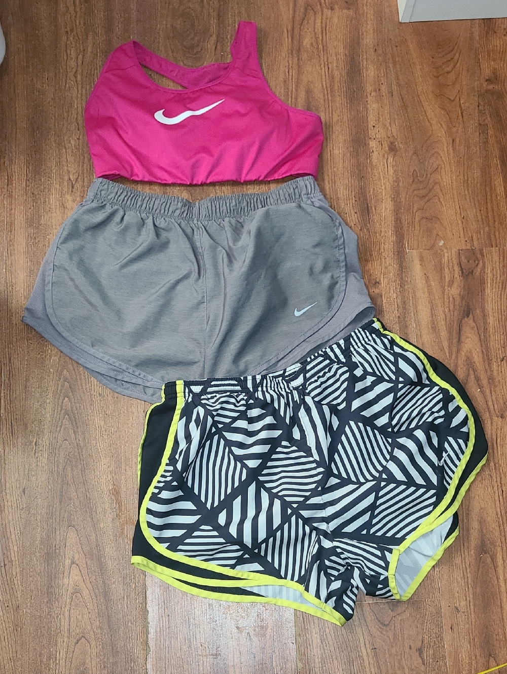 Nike Athletic running Shorts Bundle Size L Free Shipping